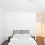 Largo Molina I By Wonderful Italy Apartman