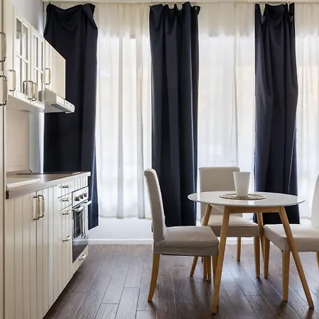 Largo Molina I By Wonderful Italy 볼로냐
